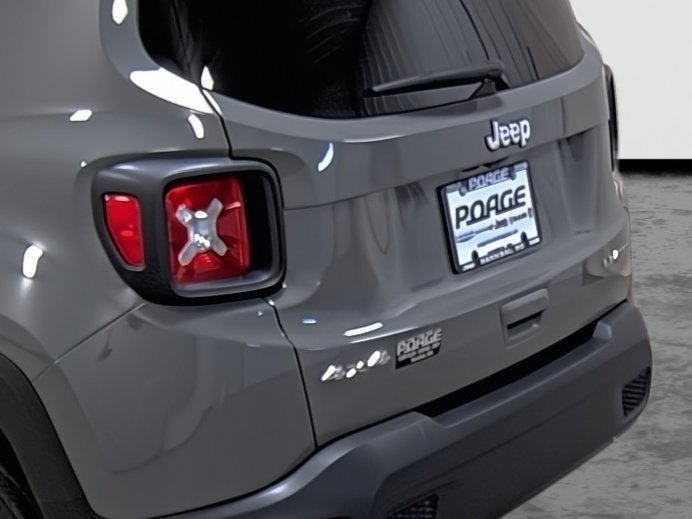 Used 2022 Jeep Renegade Limited w/ Sun, Sound & Wheels Group AWD/4WD image 10