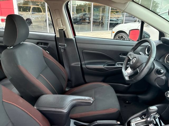Used 2021 Nissan Versa SR FWD image 10