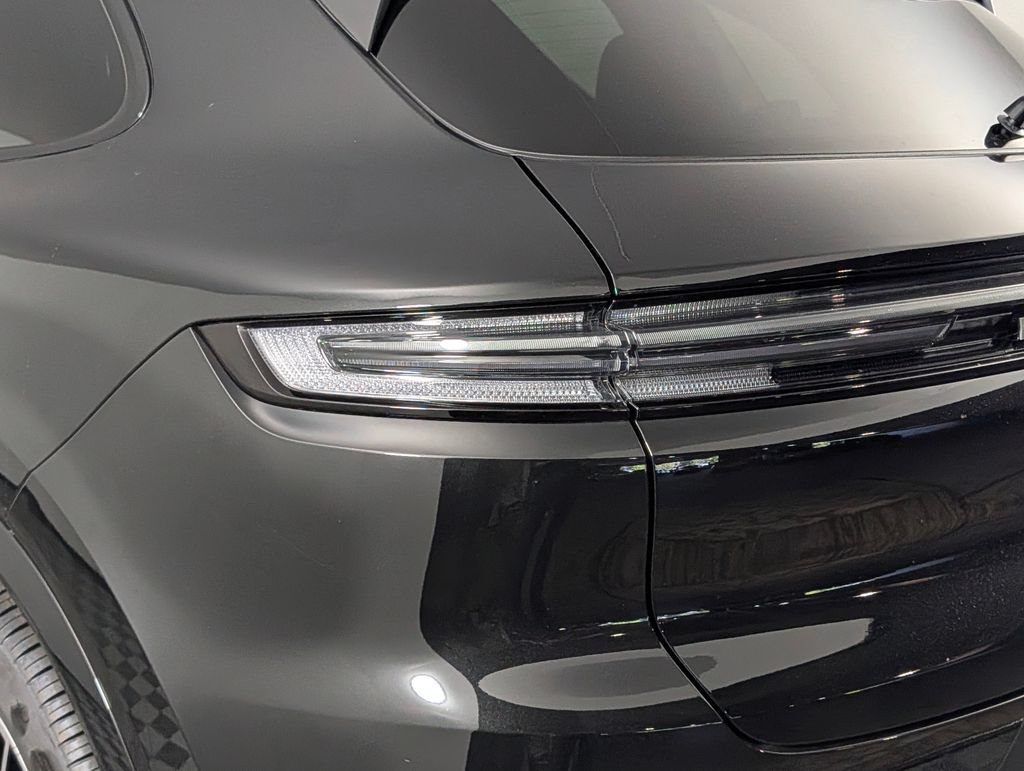 New 2026 Porsche Cayenne AWD/4WD image 16