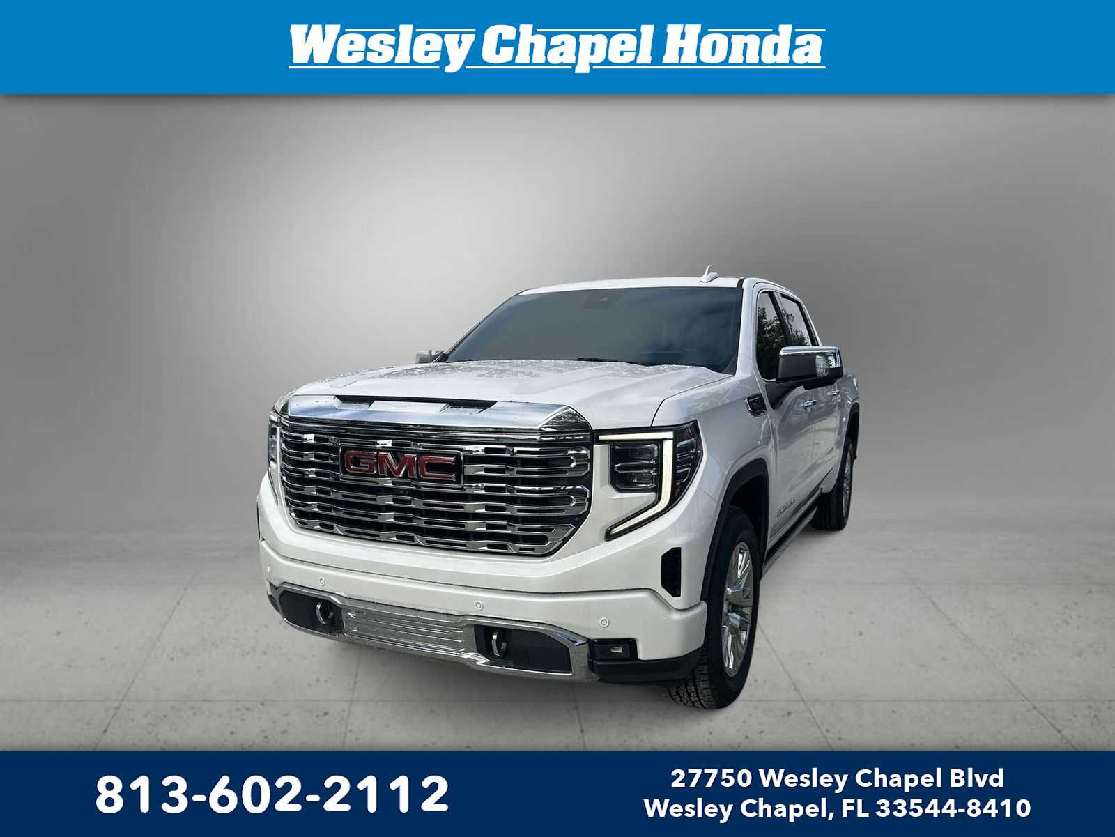 Used 2023 GMC Sierra 1500 Denali w/ Technology Package AWD/4WD image 1