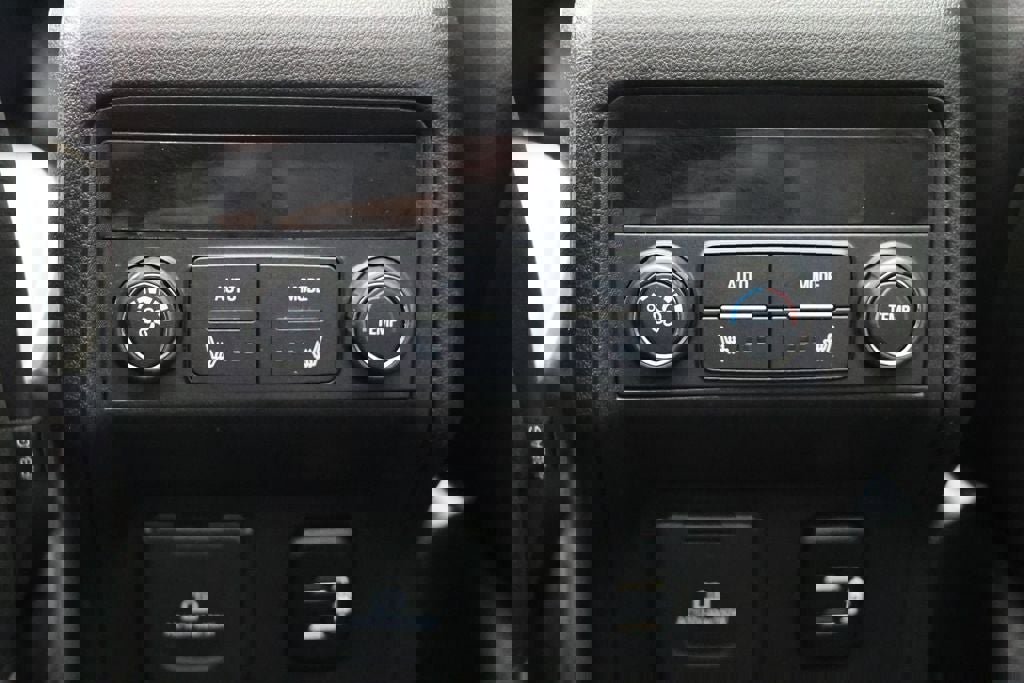 Used 2018 GMC Acadia Denali w/ Technology Package image 12