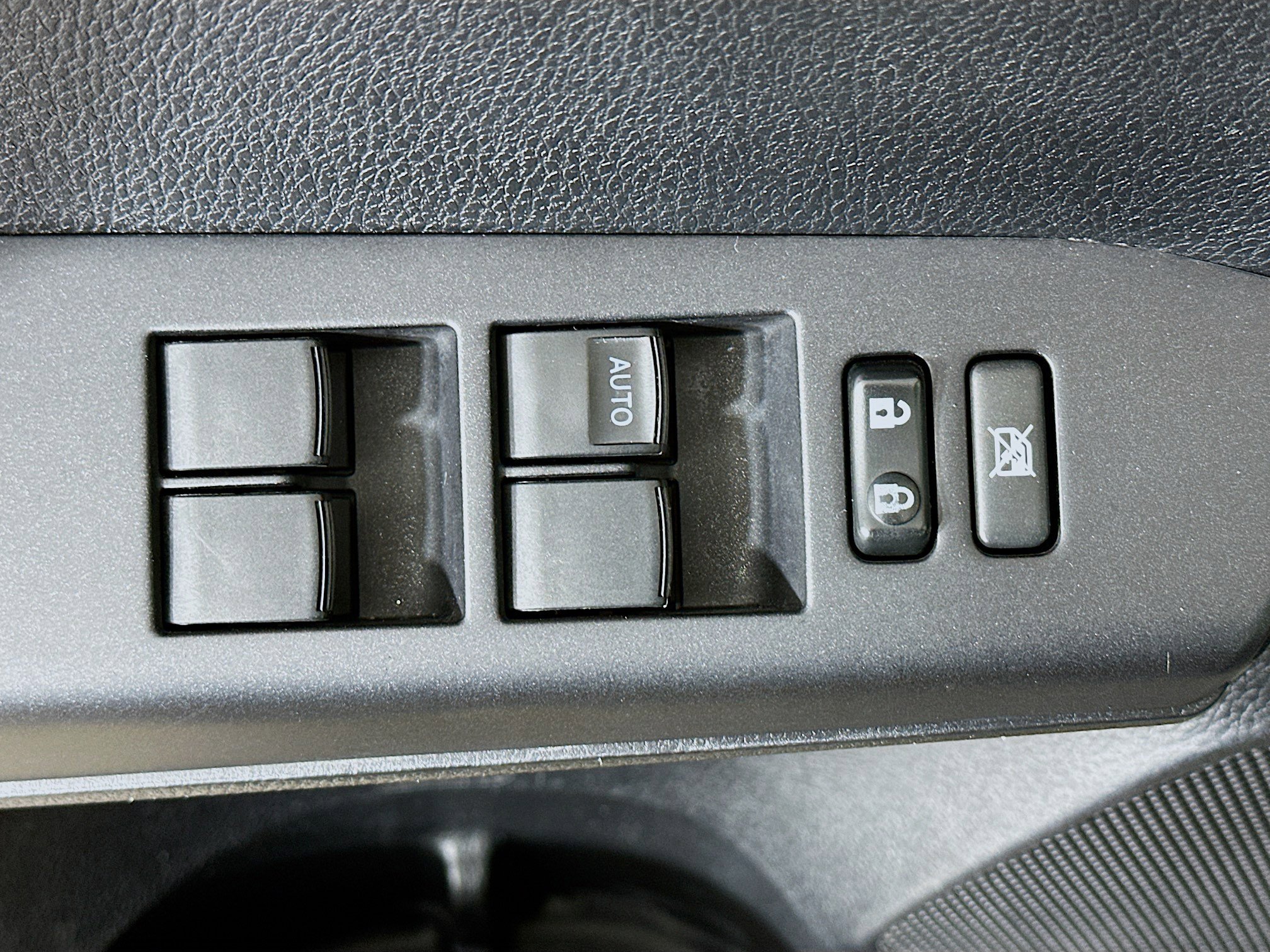 Used 2016 Toyota RAV4 XLE image 15