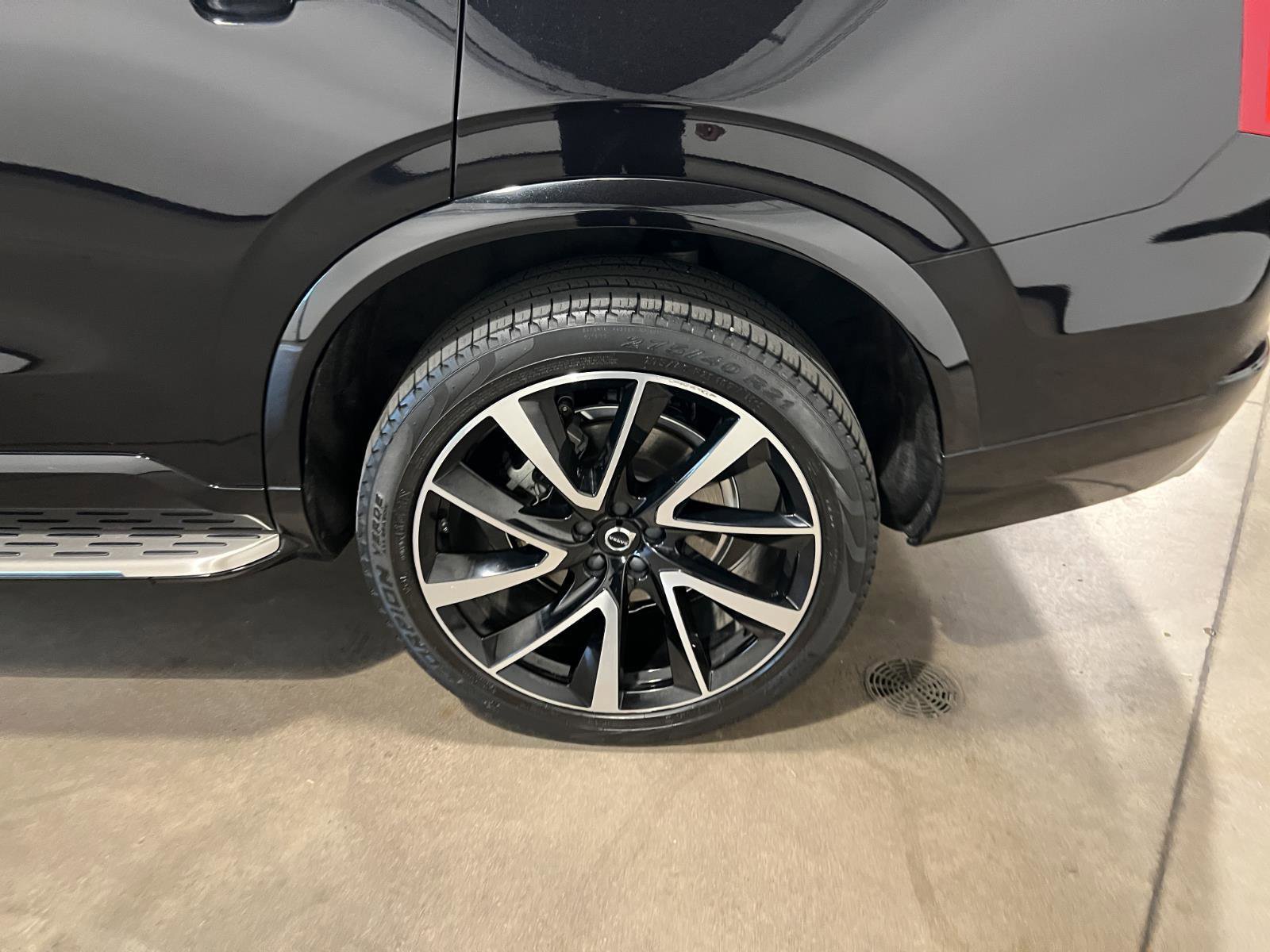 Used 2021 Volvo XC90 T6 Momentum image 43