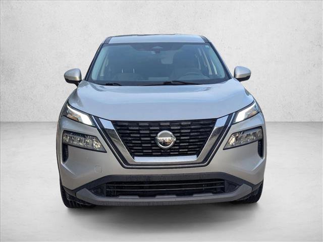 Used 2021 Nissan Rogue SV FWD image 2