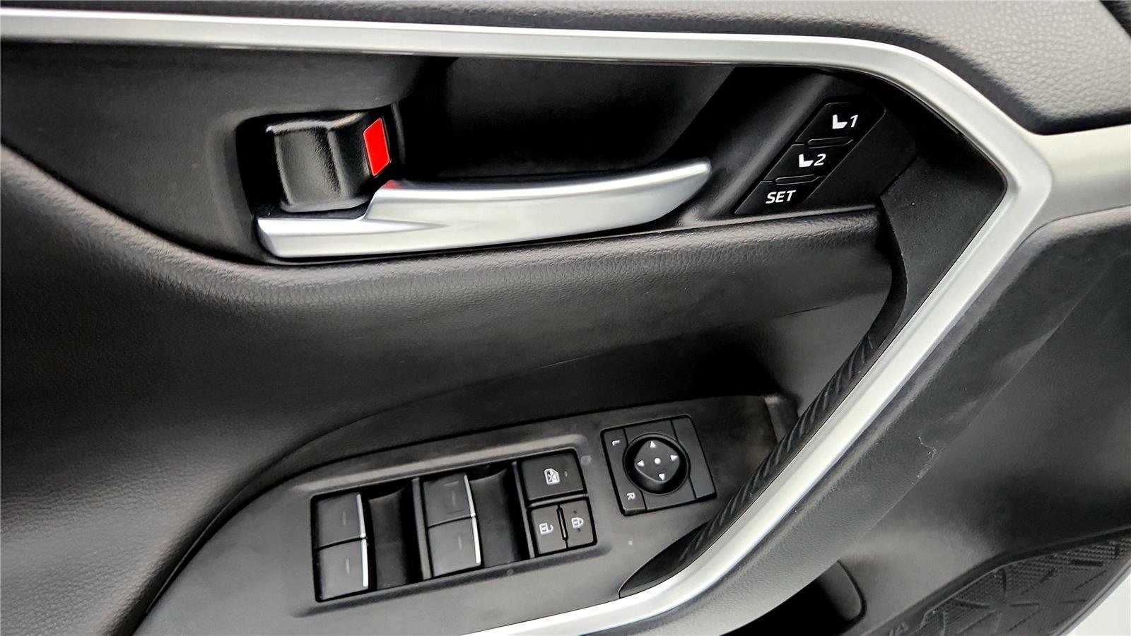 Used 2024 Toyota RAV4 Limited w/ Weather Package image 22