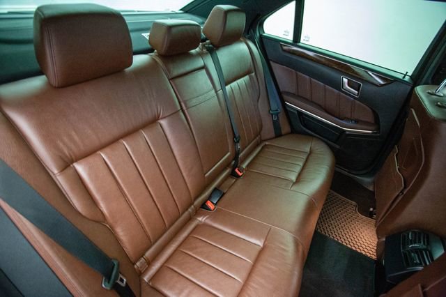 Used 2014 Mercedes-Benz E 350 Sedan image 27