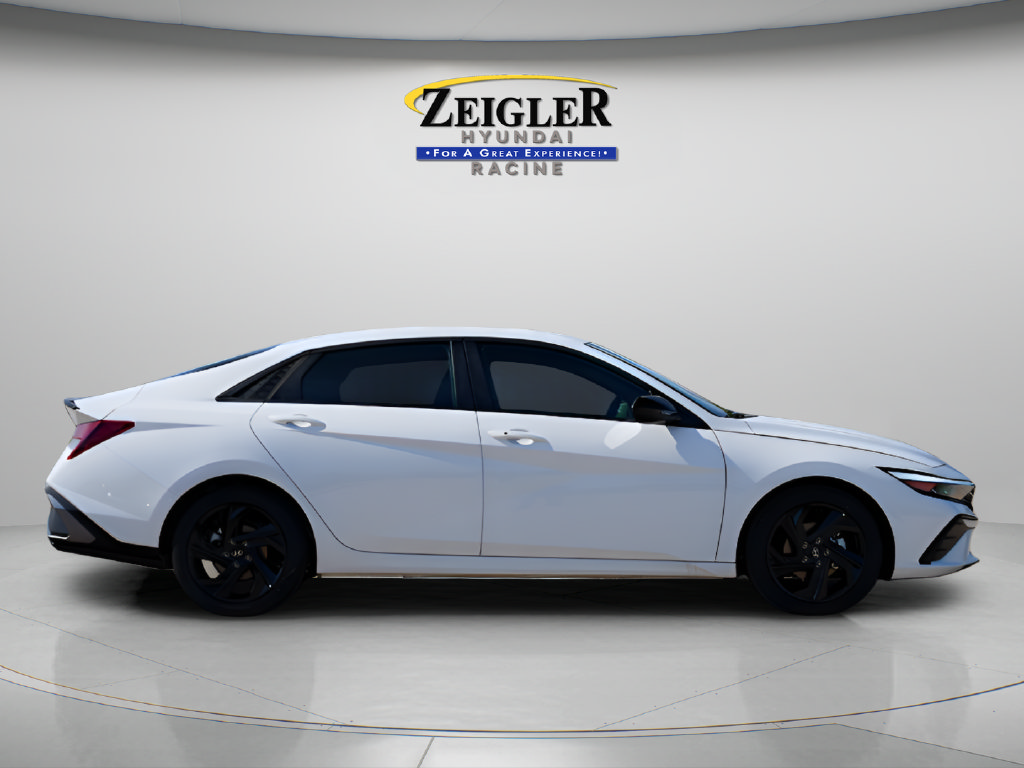 New 2026 Hyundai Elantra SEL Sport FWD image 8