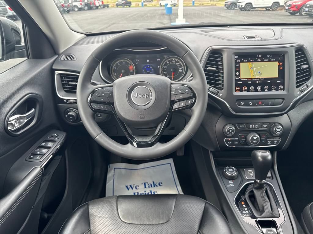 Used 2023 Jeep Cherokee Altitude Lux image 13