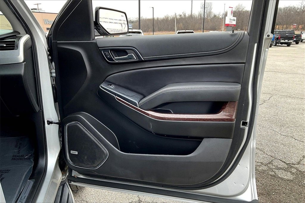 Used 2019 GMC Yukon XL SLT w/ Premium Edition image 19