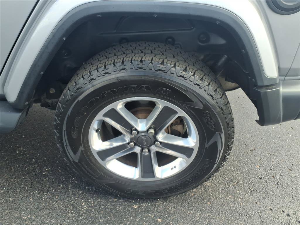 Used 2018 Jeep Wrangler Unlimited Sahara image 8