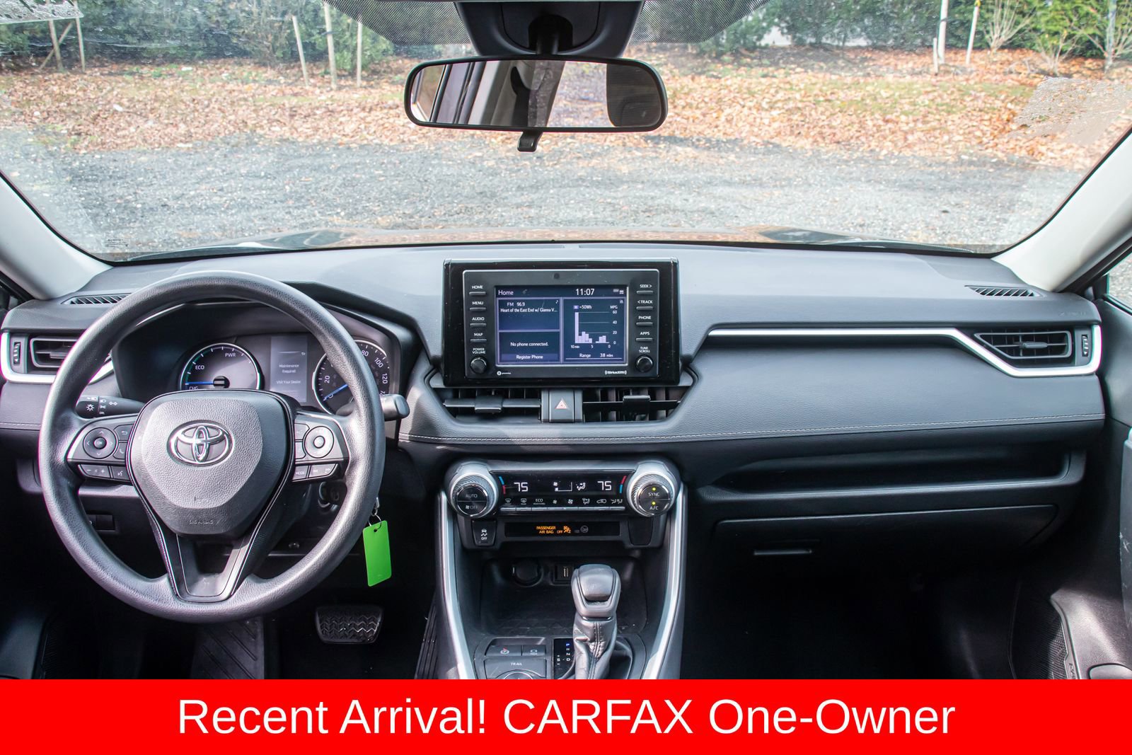 Used 2021 Toyota RAV4 LE image 15