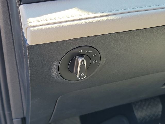 New 2025 Volkswagen Taos S image 7