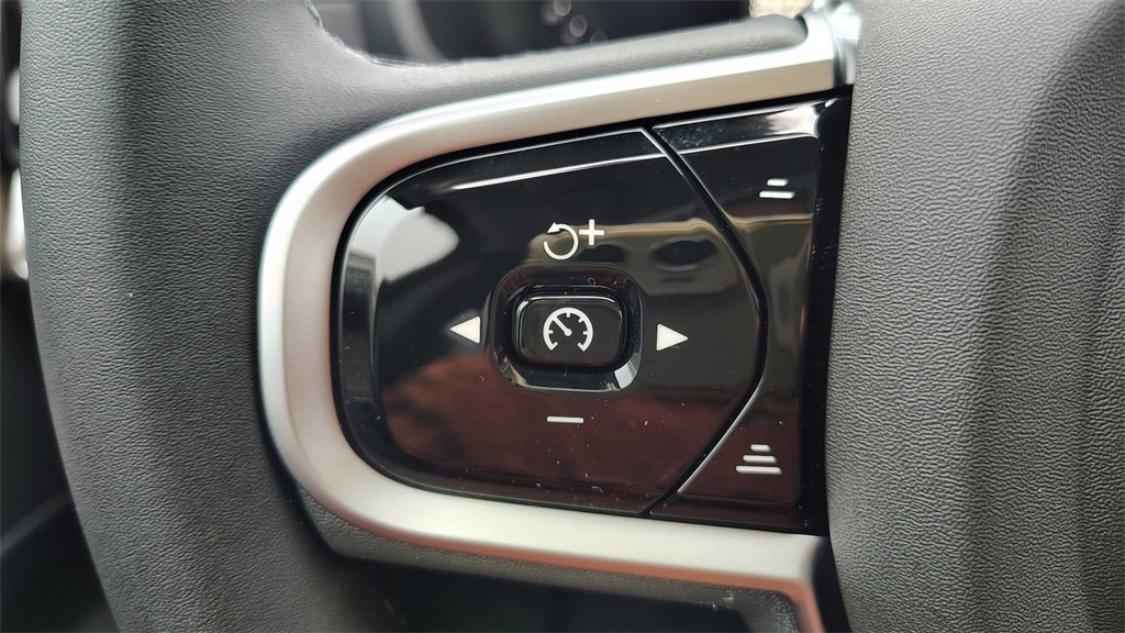 New 2026 Volvo XC90 B5 Plus image 15