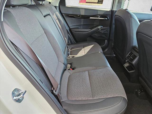 Used 2025 Kia Seltos S image 16