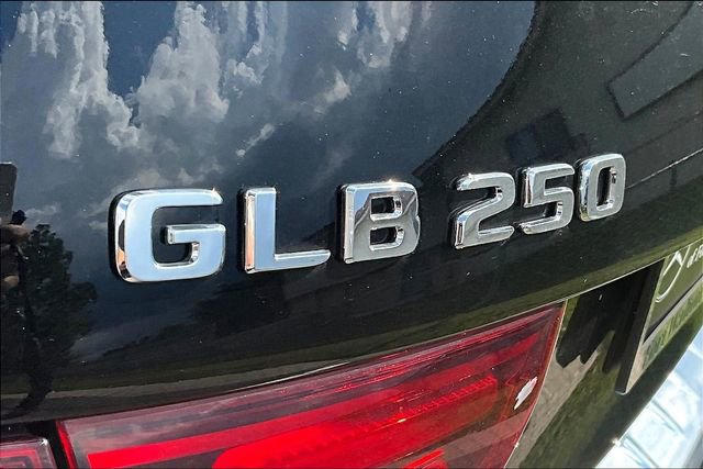 New 2024 Mercedes-Benz GLB 250 image 10