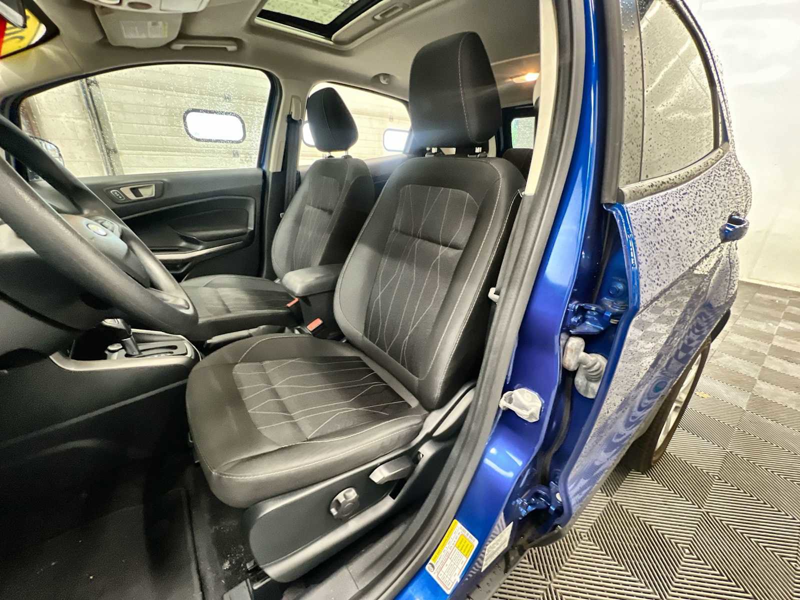 Used 2021 Ford EcoSport SE image 13