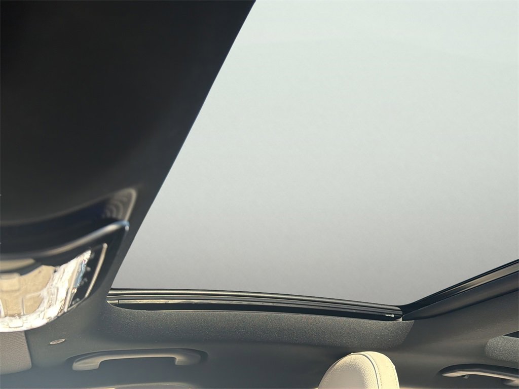 Certified 2025 Mercedes-Benz C 300 4MATIC Sedan image 17