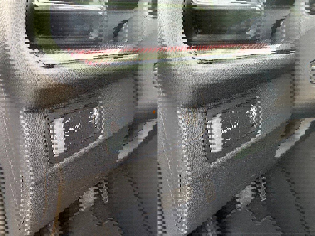 Used 2026 Chevrolet Traverse RS image 17