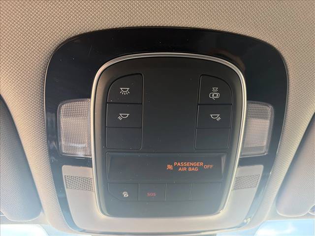 Used 2022 Hyundai Santa Fe SEL FWD image 16