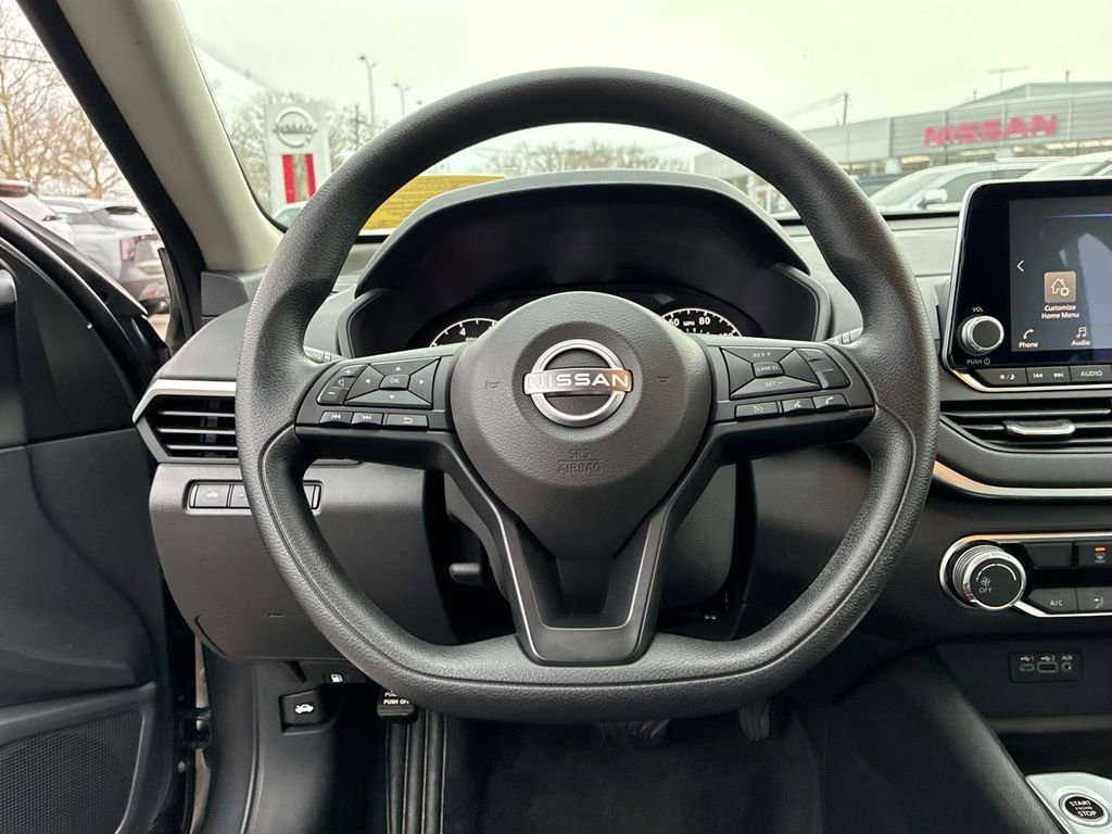 Used 2025 Nissan Altima 2.5 S image 16