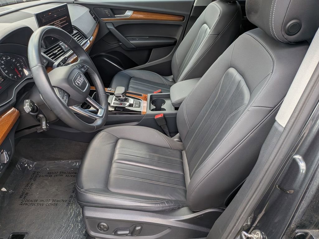 Used 2023 Audi Q5 2.0T Premium w/ Convenience Package AWD/4WD image 12