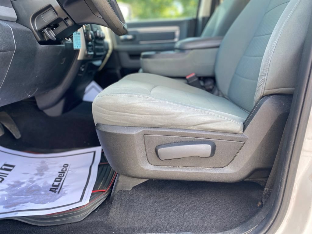 Used 2018 RAM 1500 Classic SLT AWD/4WD image 21