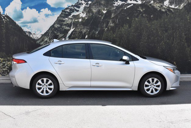 Certified 2024 Toyota Corolla LE FWD image 2