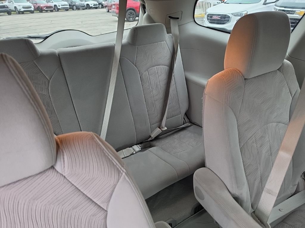 Certified 2016 Buick Enclave Convenience FWD image 27