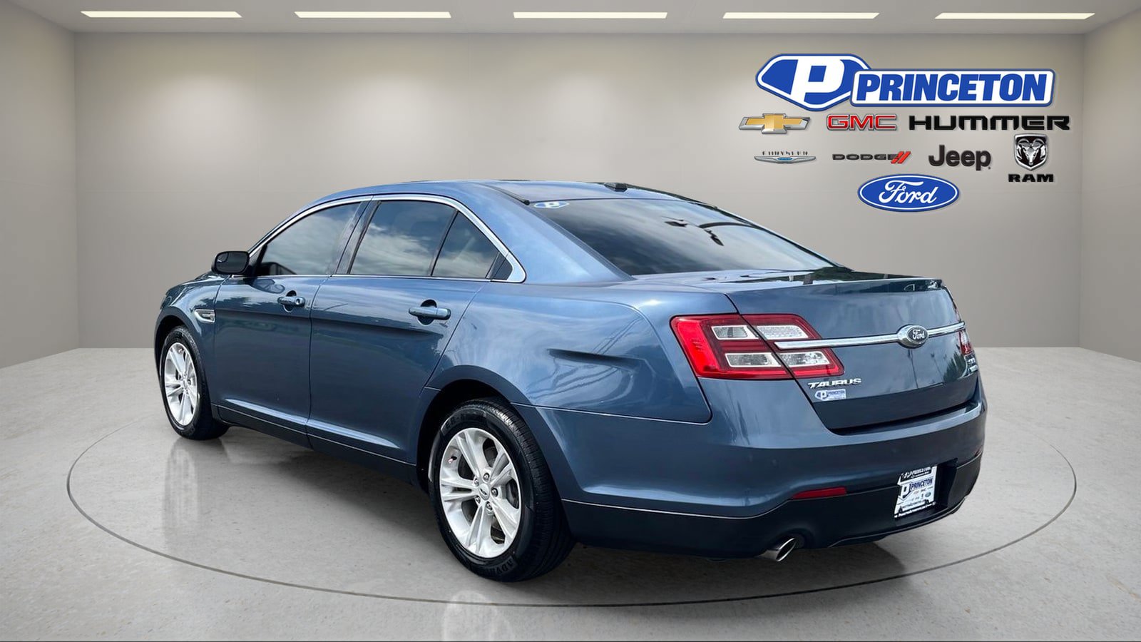 Used 2019 Ford Taurus SEL w/ Equipment Group 201A AWD/4WD image 5