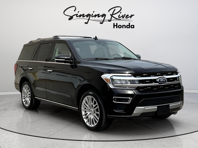 Used 2024 Ford Expedition Limited AWD/4WD image 1