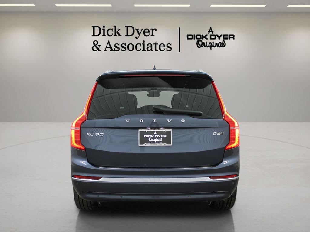 Certified 2023 Volvo XC90 B6 Ultimate w/ Protection Package Premier AWD/4WD image 9