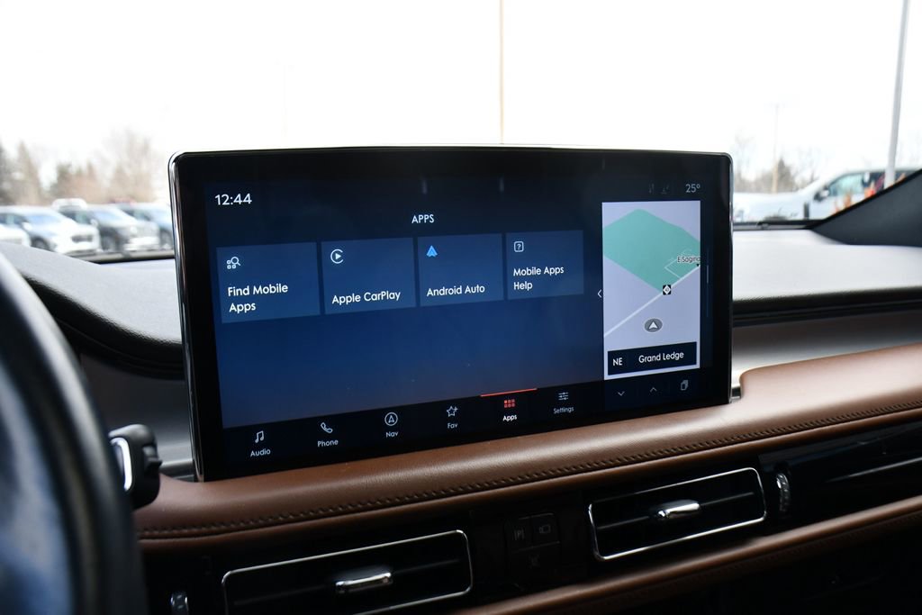 Used 2022 Lincoln Nautilus Reserve w/ Equipment Group 201A image 26