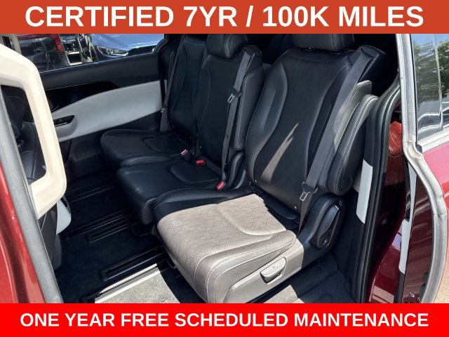 Used 2023 Kia Carnival SX FWD image 16
