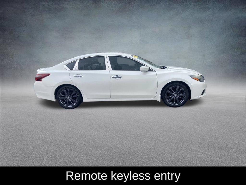 Used 2017 Nissan Altima 2.5 SR FWD image 8