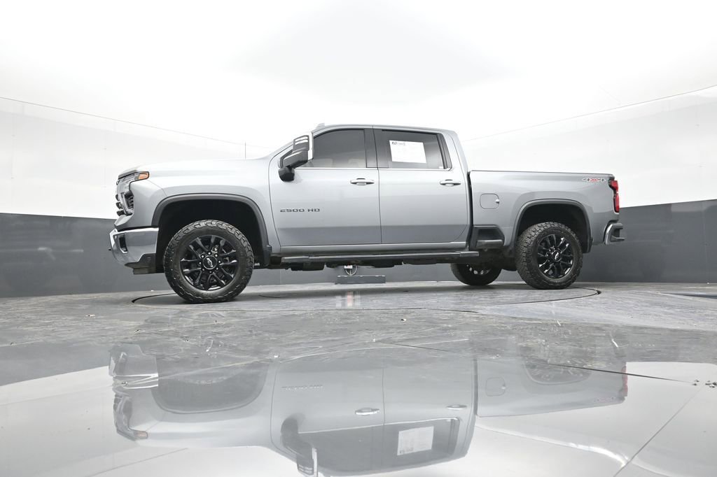 Used 2025 Chevrolet Silverado 2500 LTZ w/ LTZ Plus Package image 50