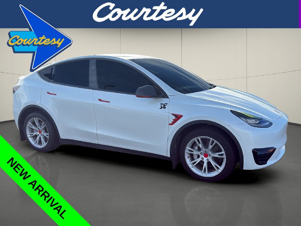Used 2023 Tesla Model Y Long Range AWD/4WD image 1