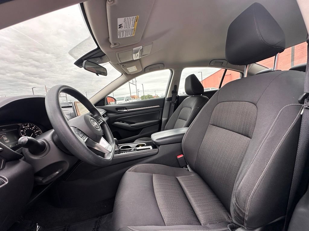 Certified 2023 Nissan Altima 2.5 SV FWD image 12