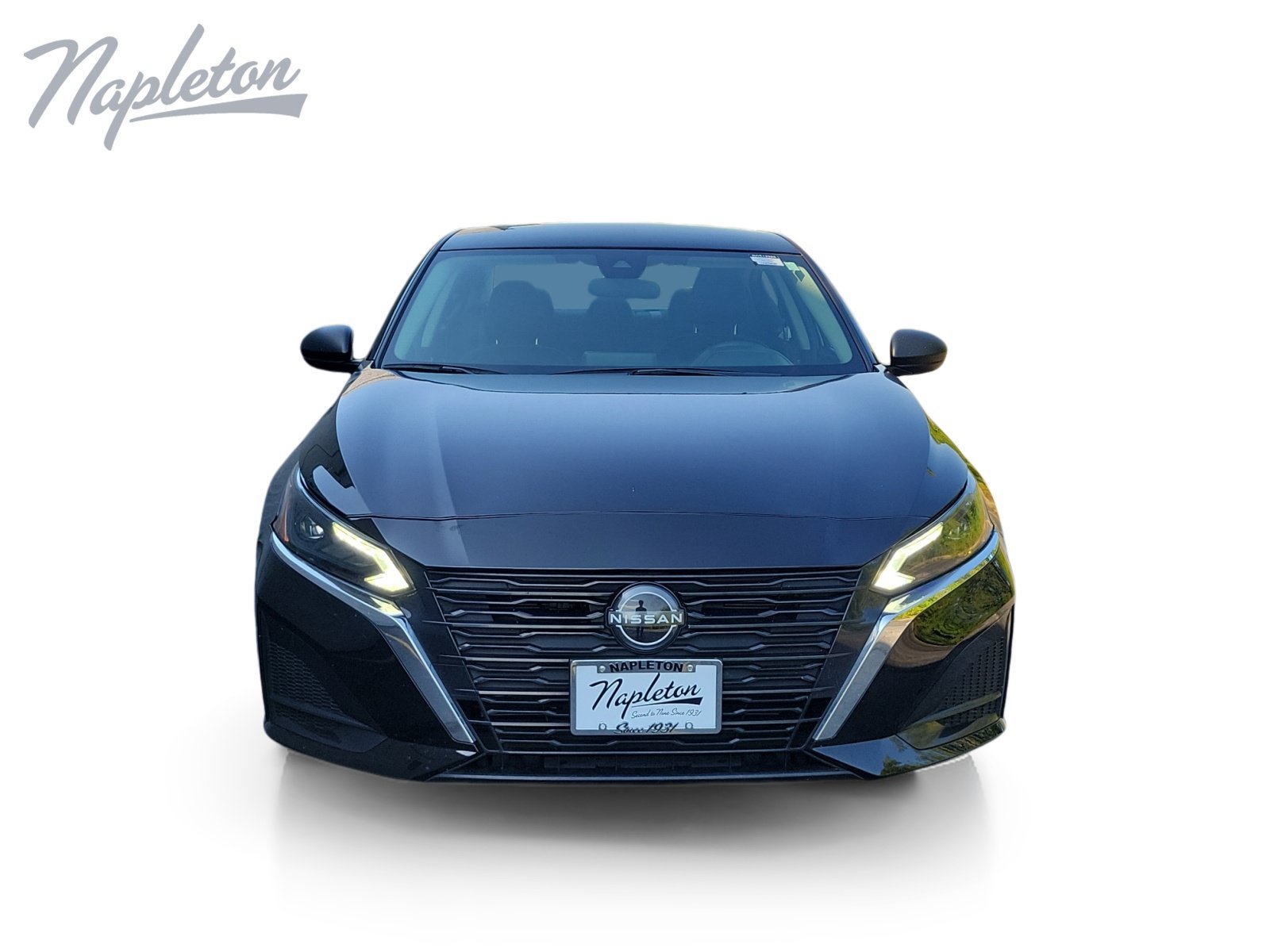 Used 2024 Nissan Altima 2.5 SV FWD image 9
