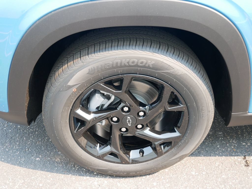 New 2026 Chevrolet Trax LT w/ Driver Confidence Package FWD image 13