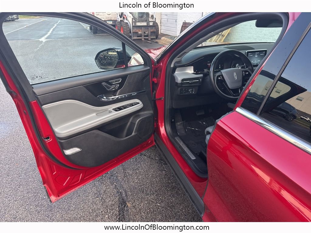 Certified 2022 Lincoln Corsair Reserve w/ Equipment Group 201A image 17