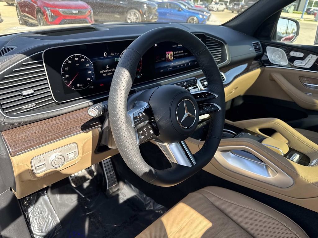 New 2026 Mercedes-Benz GLS 580 4MATIC image 21