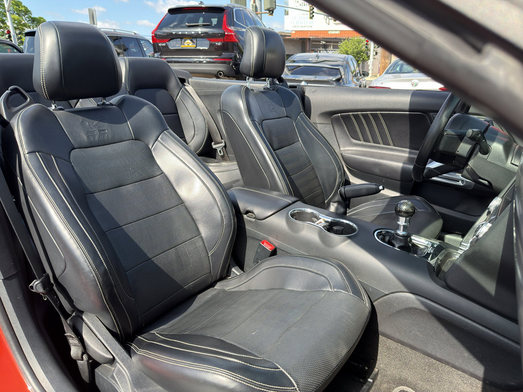 Used 2015 Ford Mustang GT Premium w/ Equipment Group 401A RWD image 18