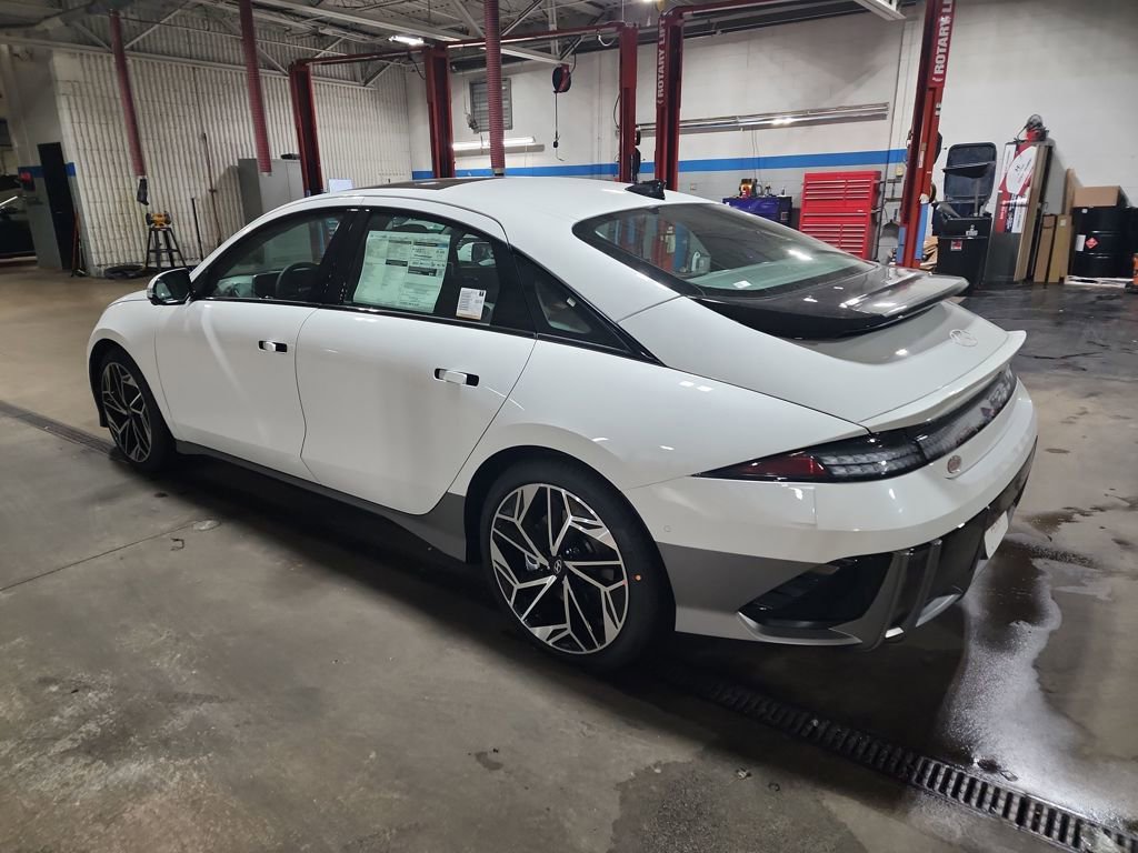 New 2025 Hyundai Ioniq 6 Limited image 4