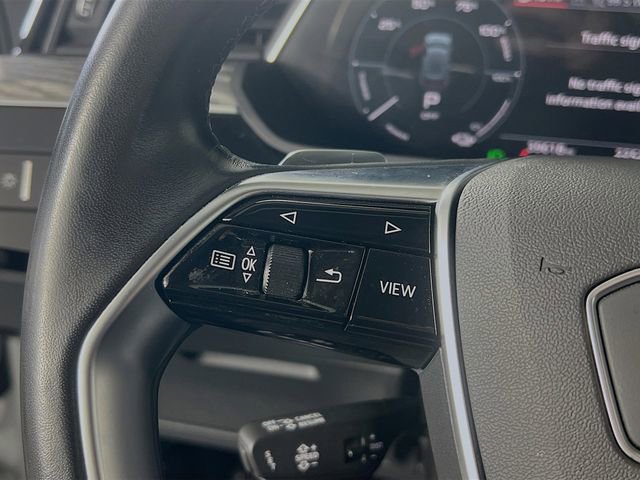 Used 2023 Audi e-tron Premium Plus w/ Premium Plus Package image 16