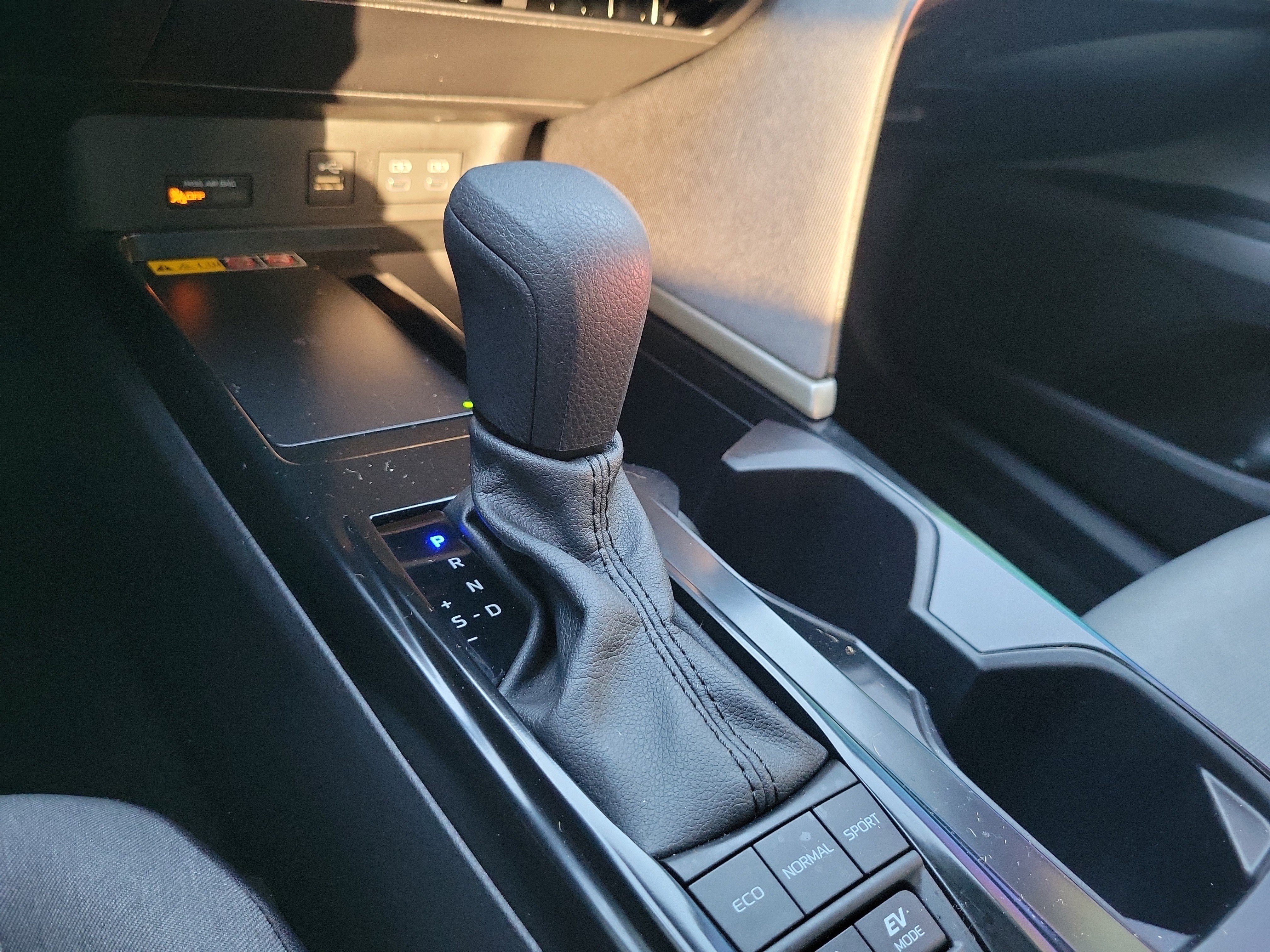 Used 2025 Toyota Camry LE image 20