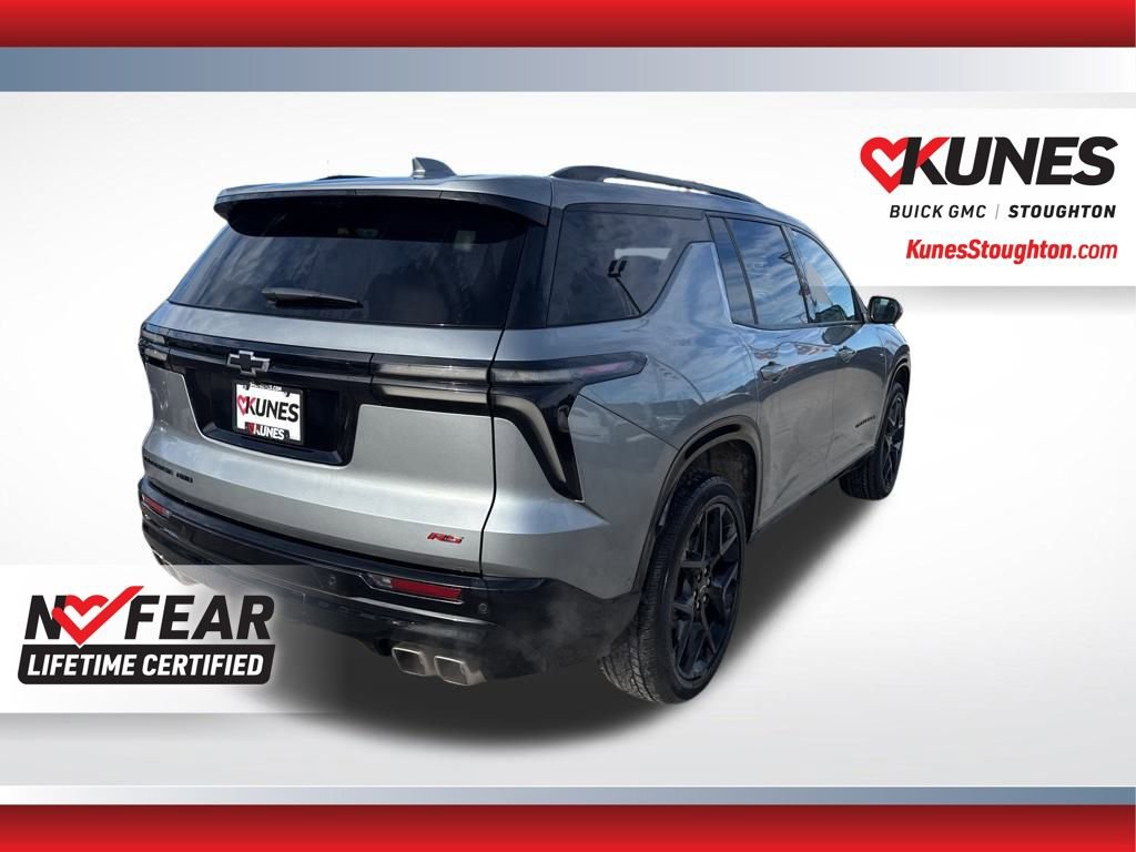 Used 2025 Chevrolet Traverse RS image 11
