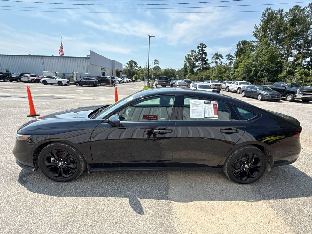 Used 2025 Honda Accord SE image 5