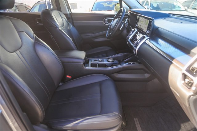 Certified 2023 Kia Sorento EX w/ Panoramic Sunroof Package image 17