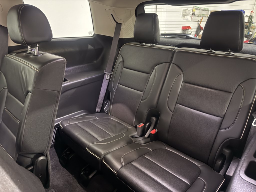 Used 2023 GMC Acadia Denali FWD image 19