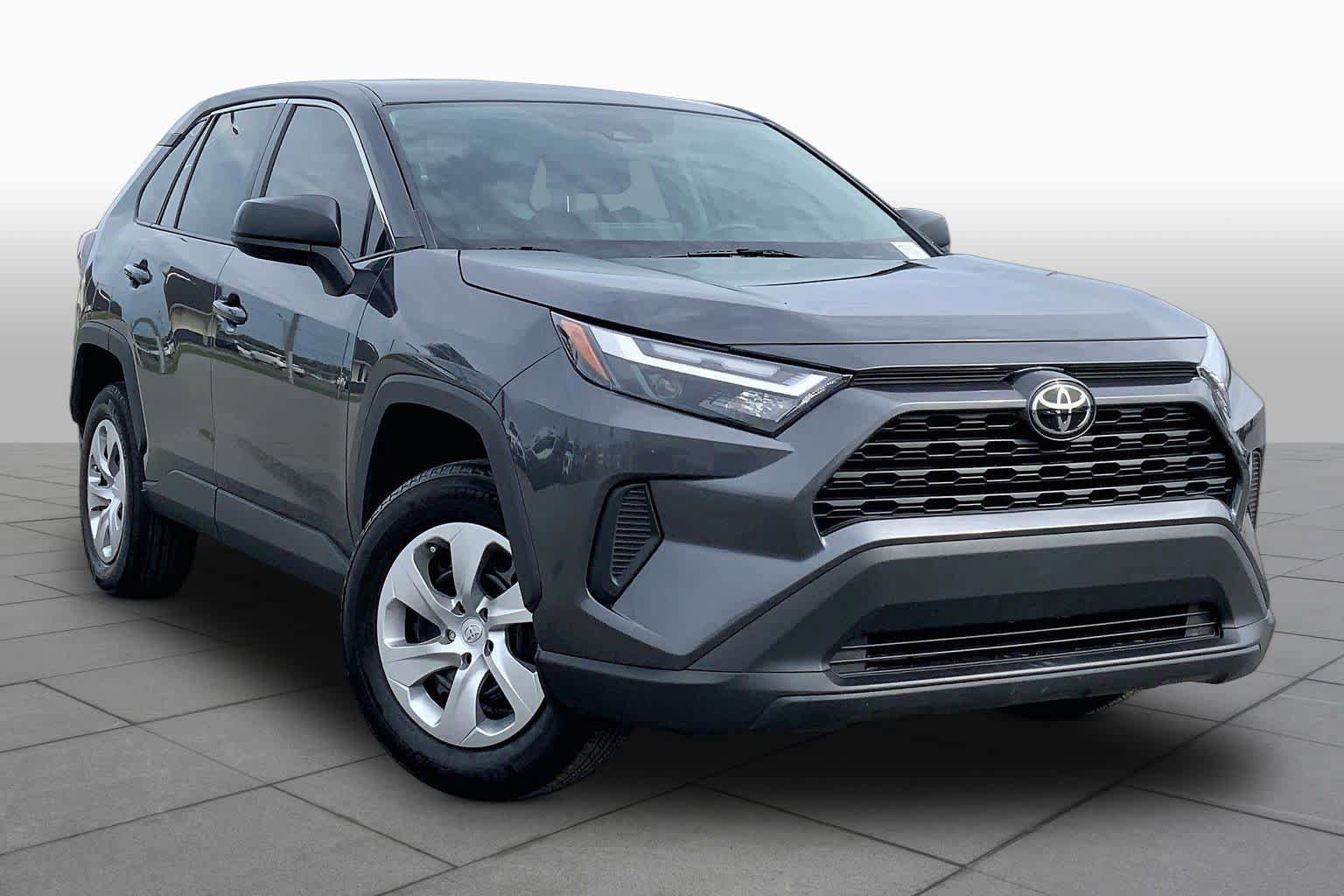 Used 2023 Toyota RAV4 LE FWD image 3